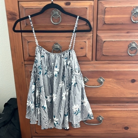 Hem & Thread NWT Women’s Striped Floral Top, Size Large - Picture 5 of 9